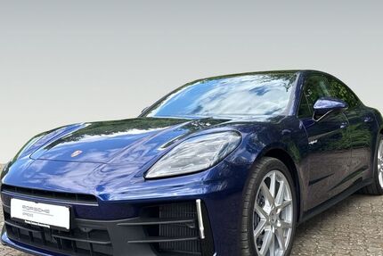 Porsche Panamera 14.299 km 105.930 &euro; Braunschweig 38114
