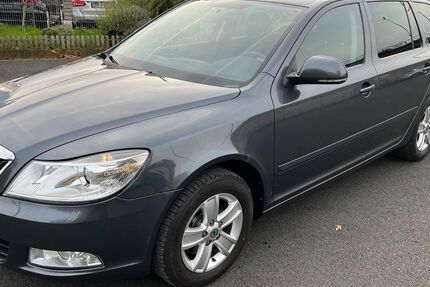 Skoda Octavia 111.500 km 5.600 € Würzburg 97076