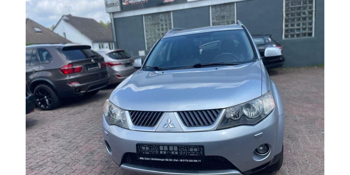 Mitsubishi Outlander 159.000 km 4.499 &euro; Trappenkamp 24610