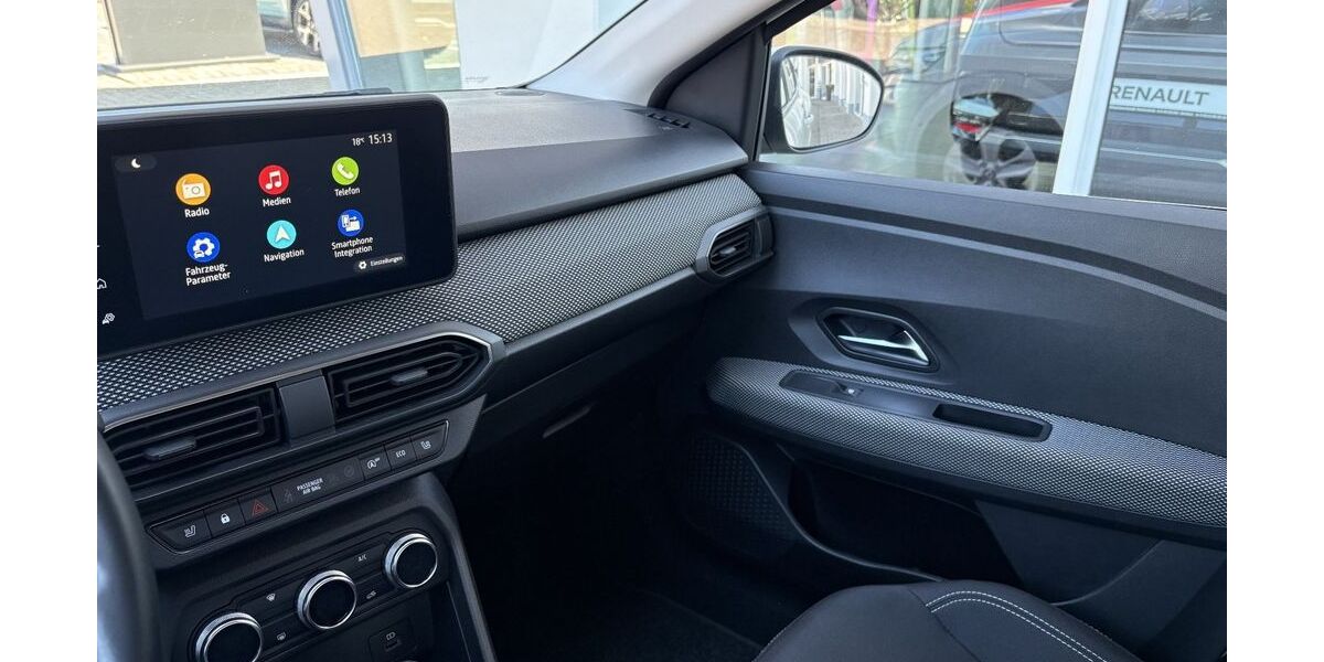 Dacia Sandero 30.000 km 13.800 &euro; Beidenfleth 25573