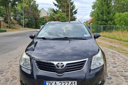 Toyota Avensis 465.000 km 3.990 € Berlin 14167