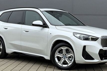 BMW iX1 2.779 km 48.390 &euro; Rohr i. NB (bei Regensburg) 93352