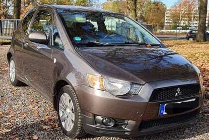 Mitsubishi Colt 211.000 km 2.300 € Hennef (Hennef (Sieg)) 53773