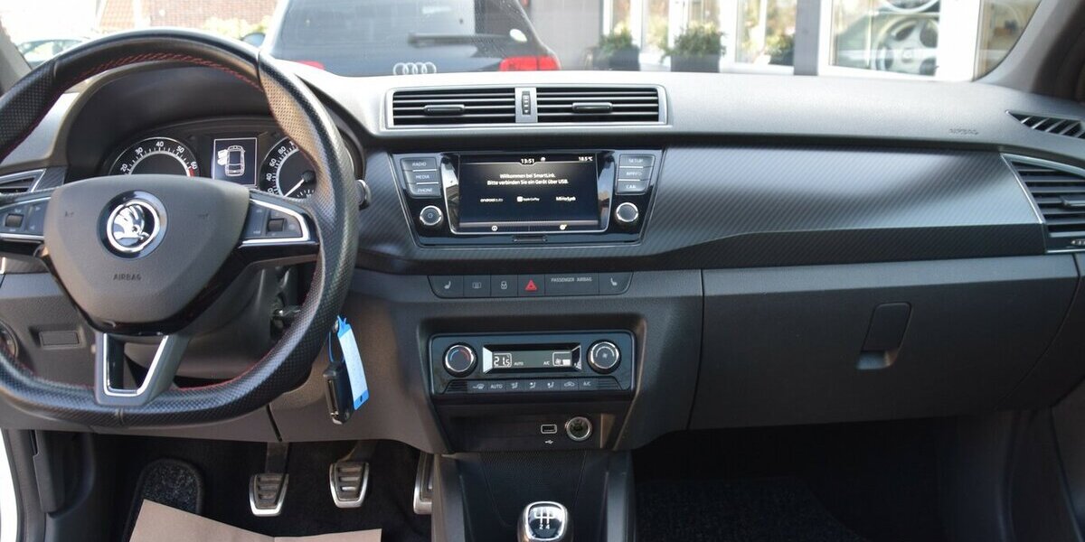 Skoda Fabia Combi Monte Carlo Panorama*Smart Link*GRA 57.790 km 14.980 &euro; Rastede 26160