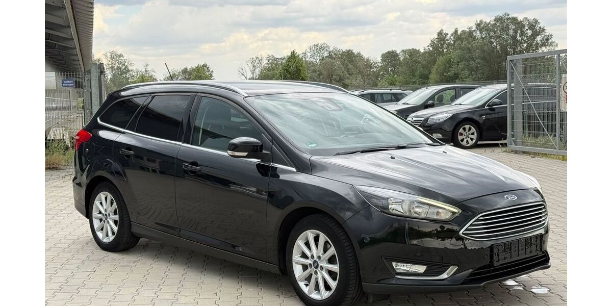 Ford Focus 90.400 km 7.999 &euro; Köfering 93096