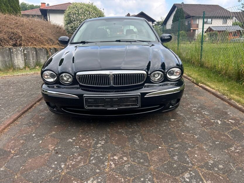 Jaguar X-Type 112.878 km 4.499 € Baumholder 55774