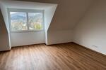 Dachgeschoßwohnung Geratal Geraberg - 2.5 Zimmer, 75 m&sup2;, 643&euro; | Angebot:25980858