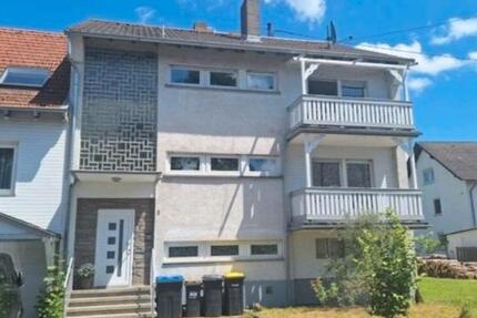 Haus Alsfeld - 9 Zimmer, 245 m&sup2;, 248.000&euro; | Angebot:25164848