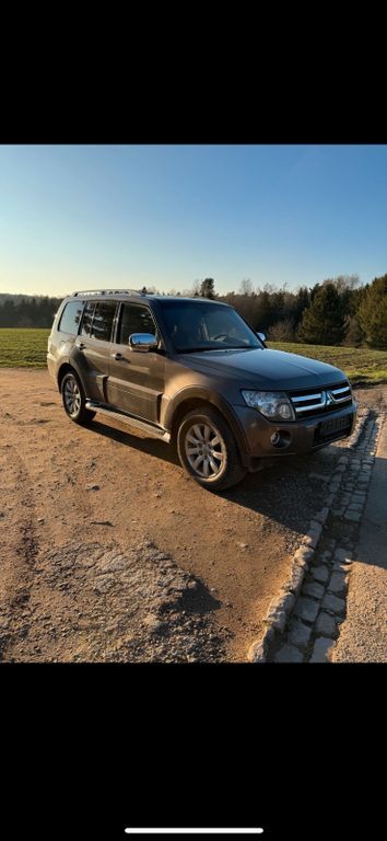 Mitsubishi Pajero 177.000 km 8.000 € Taunusstein 65232