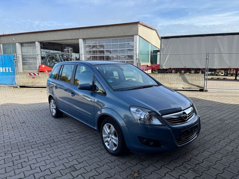 Opel Zafira 271.628 km 2.499 € Edling 83533