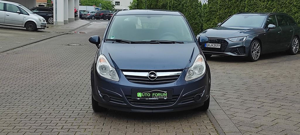 Opel Corsa 130.000 km 2.699 &euro; Paderborn 33102