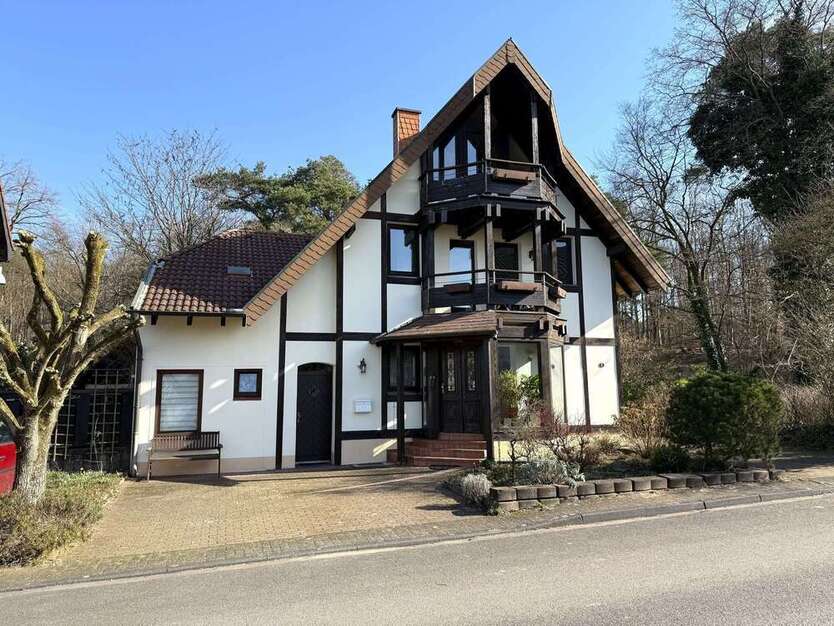 Haus zum Kaufen in Köln 630.000 € 196 m²
