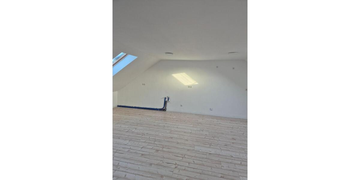 Dachgeschoßwohnung Hankensbüttel - 3 Zimmer, 90 m&sup2;, 700&euro; | Angebot:24458146