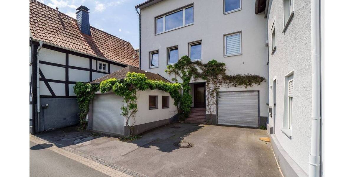 Mehrfamilienhaus, Wohnhaus Arnsberg Obereimer - 8 Zimmer, 207 m&sup2;, 209.000&euro; | Angebot:25664459