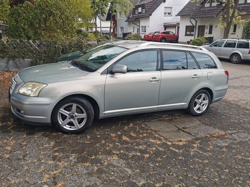Avensis