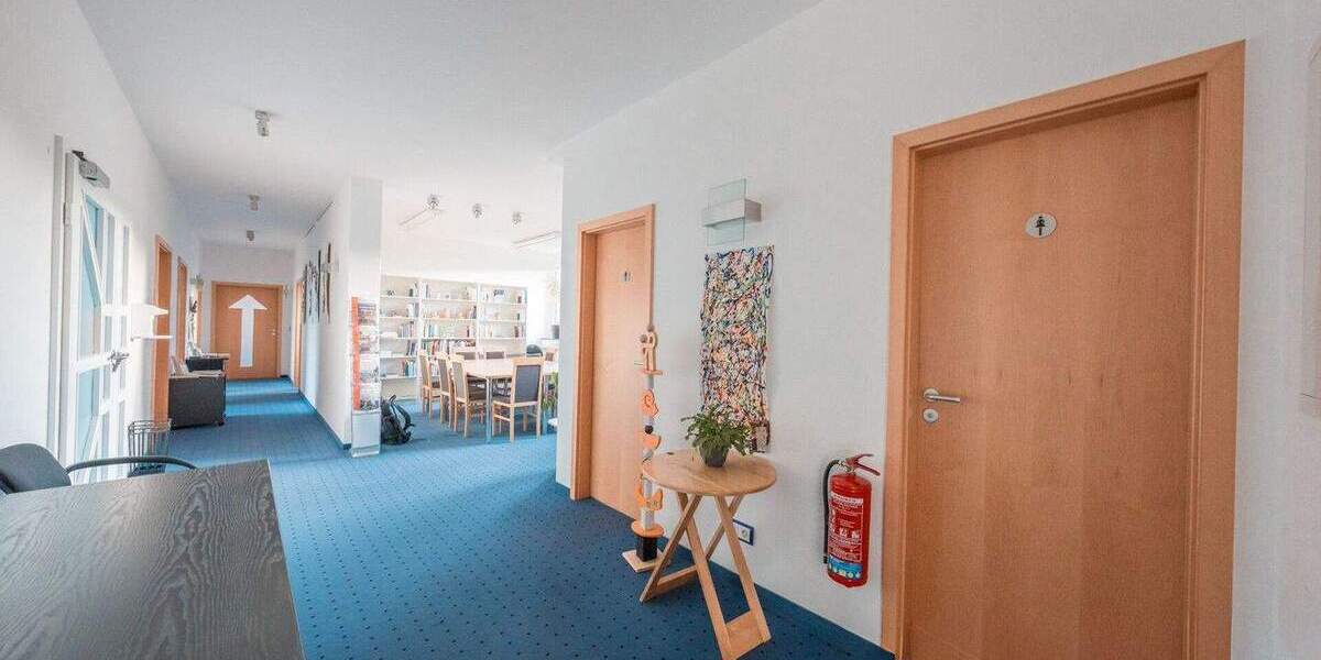 Gewerbeobjekt Remseck am Neckar / Neckargröningen Neckargröningen - 7 Zimmer, 168 m&sup2;, 349.000&euro; | Angebot:25744954