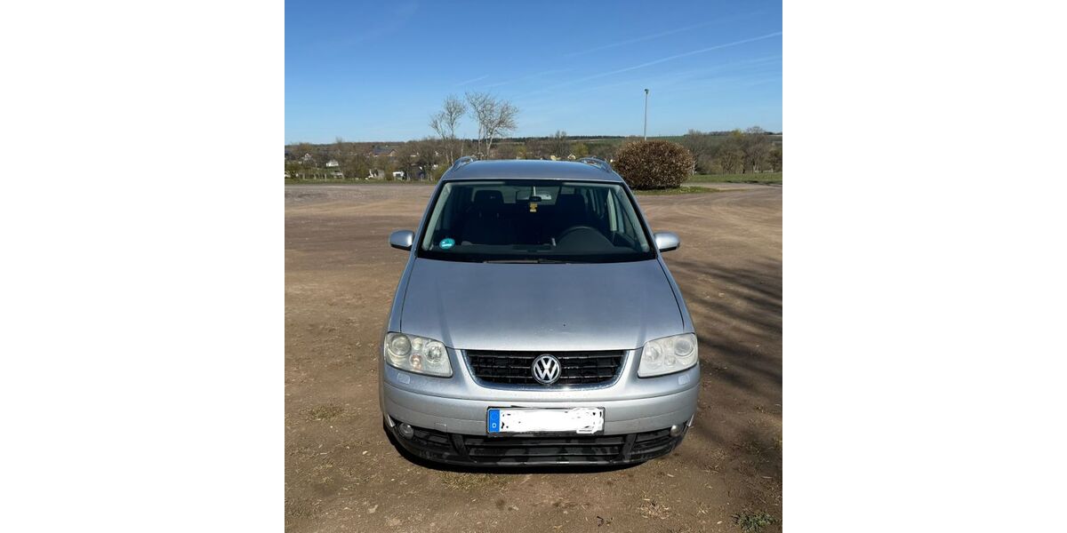 VW Touran 345.000 km 1.590 &euro; Schleiden-Harperscheid 53937