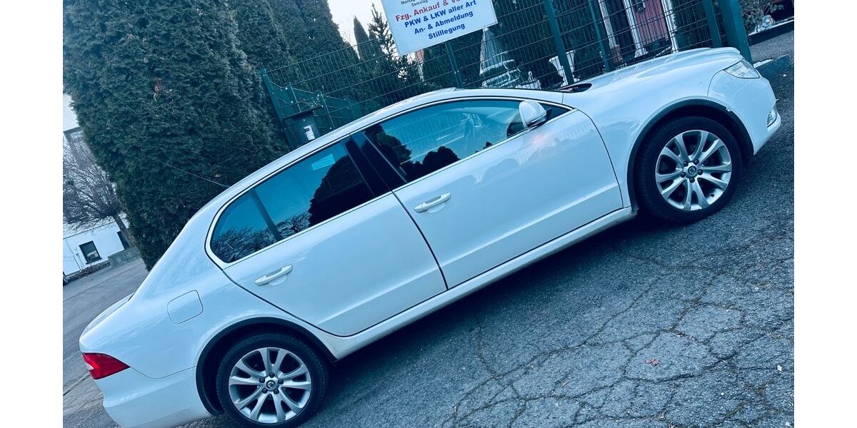 Skoda Superb 150.000 km 5.999 &euro; Gotha 99867