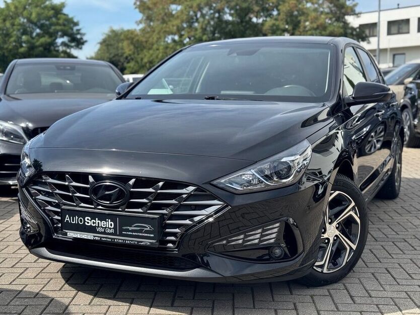 i30
