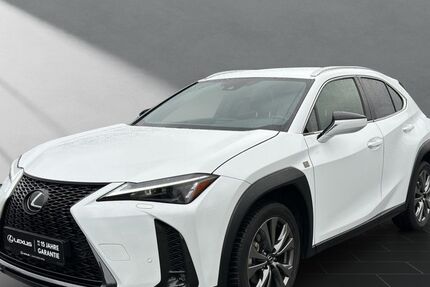 Lexus UX 13.000 km 34.990 &euro; Wesel 46485