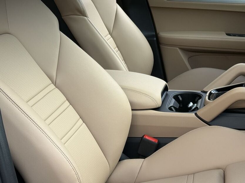 Porsche Cayenne 4.900 km 109.790 € Frechen (bei Köln) 50226