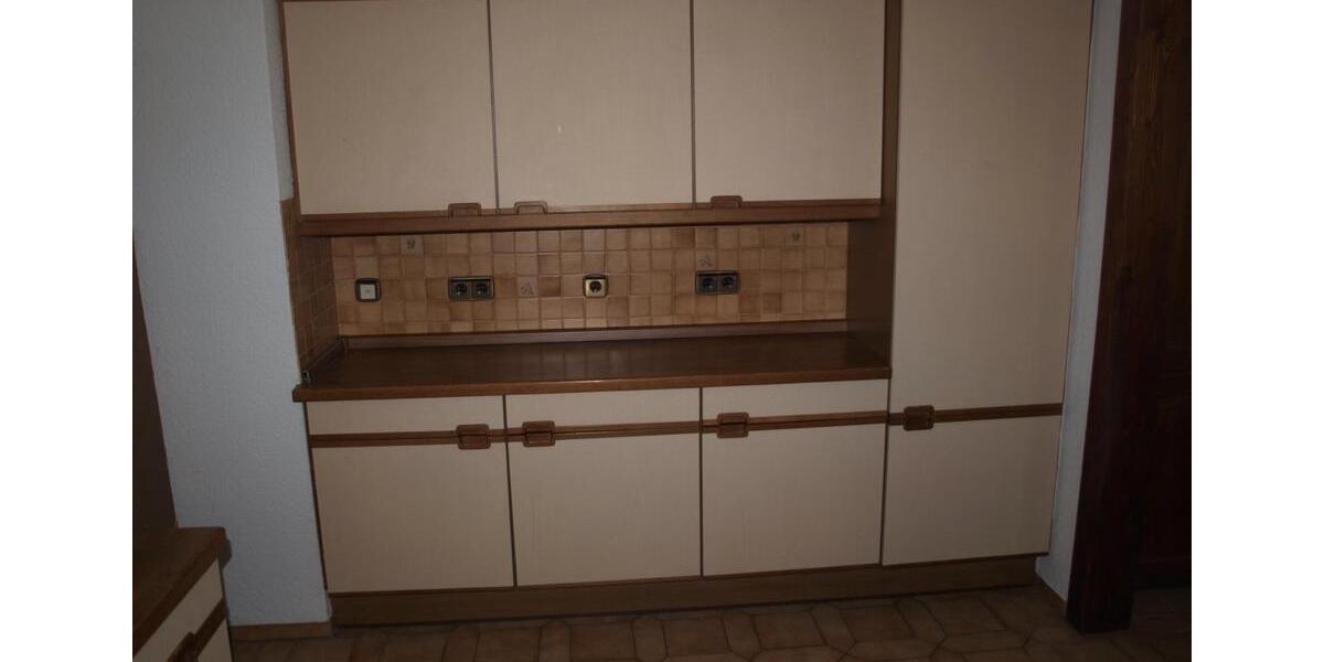 Erdgeschoßwohnung Tuttlingen - 1 Zimmer, 90 m&sup2;, 750&euro; | Angebot:26662149