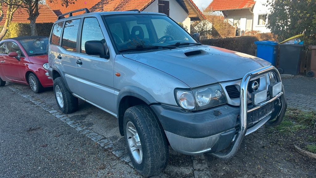 Nissan Terrano 114.437 km 4.500 &euro; Mengkofen 84152