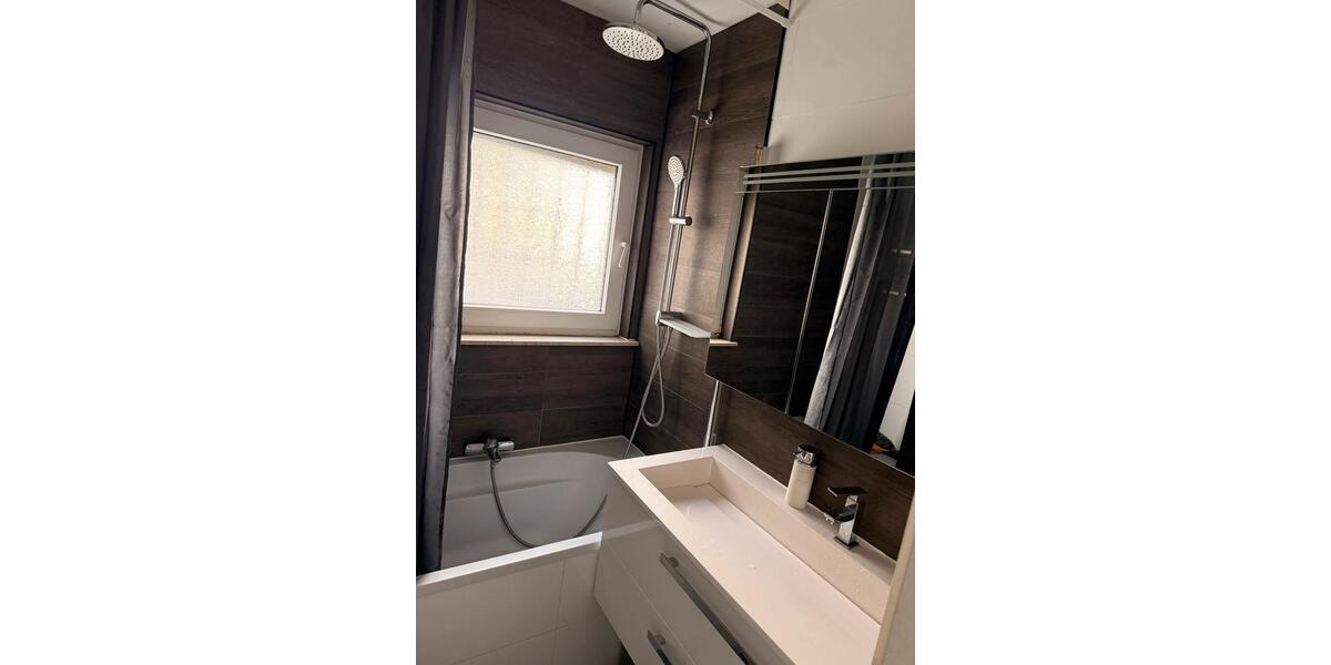 Erdgeschoßwohnung Nidderau - 4 Zimmer, 100 m&sup2;, 1.000&euro; | Angebot:25960508