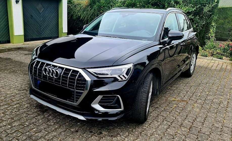 Q3