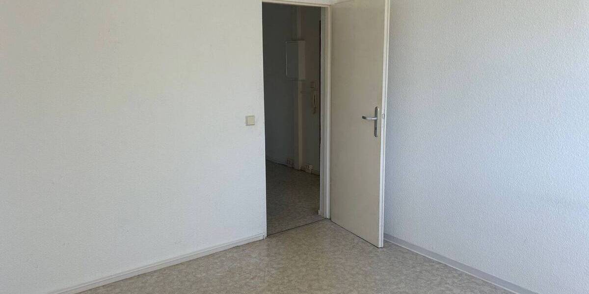 Zimmer Halle (Saale) Westliche Neustadt - 4 Zimmer, 65 m&sup2;, 362&euro; | Angebot:26289956