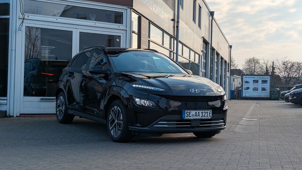 Hyundai KONA 11.000 km 24.450 € Henstedt-Ulzburg 24558