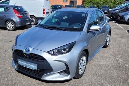 Toyota Yaris 15.050 km 17.880 &euro; Viersen 41748