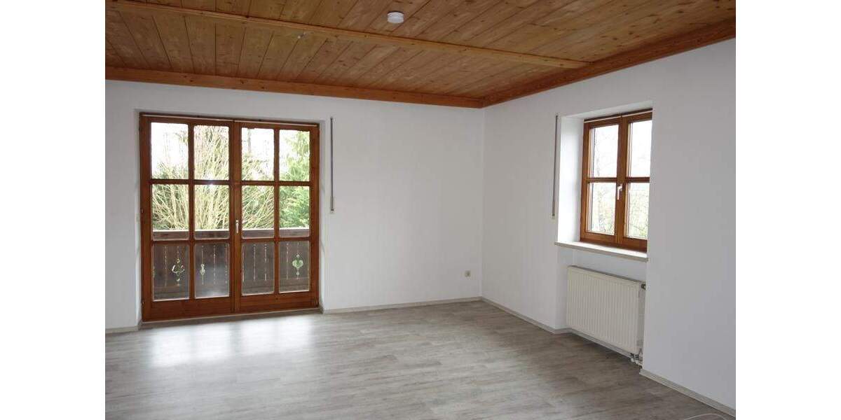 Doppelhaushälfte Laberweinting - 4 Zimmer, 163 m&sup2;, 1.000&euro; | Angebot:25731125