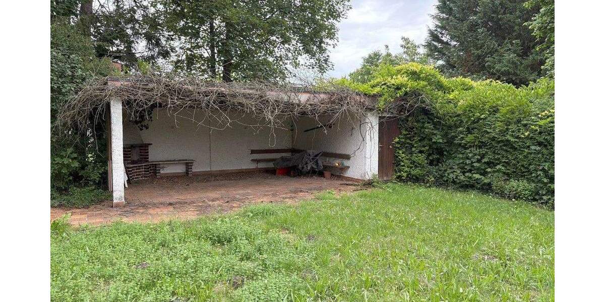 Traumhaftes Grundstück in exzellenter Lage mit Altbestand, in Augsburg am Kuhsee 6 zimmer