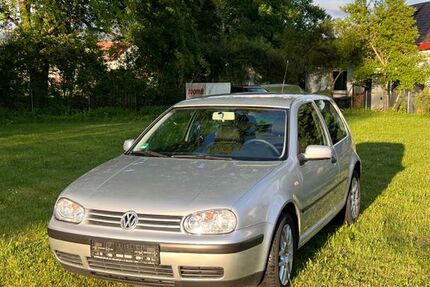 VW Golf 276.000 km 2.550 &euro; Oberndorf am Neckar 78727