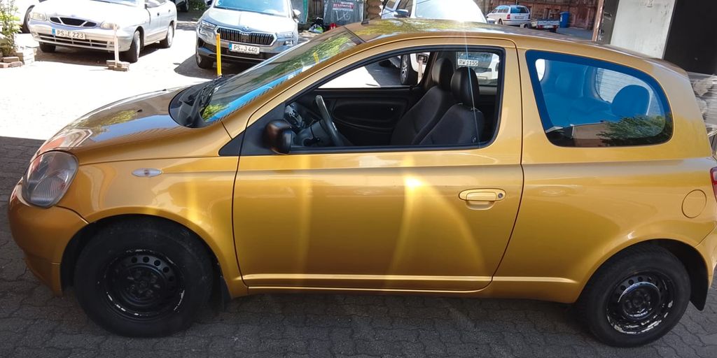 Toyota Yaris 137.000 km 1.800 &euro; Pirmasens 66954