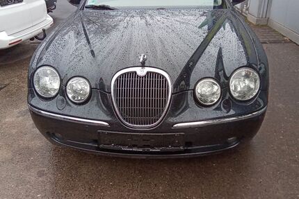Jaguar S-Type 90.000 km 13.990 &euro; Wiesbaden 65199
