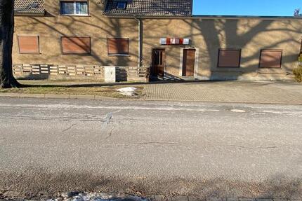 Haus Falkenberg/Elster Elster - 8 Zimmer, 390 m&sup2;, 170.000&euro; | Angebot:25401996