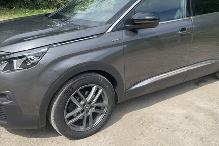 Peugeot 5008 105.000 km 18.900 &euro; Elmshorn 25335