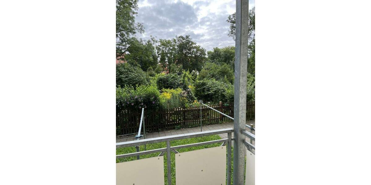 2 Räume und toller Balkon 2 zimmer