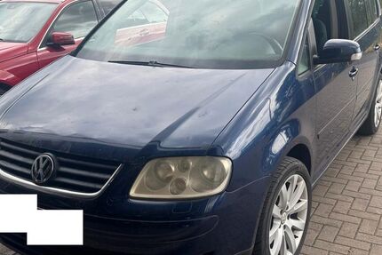 VW Touran 195.500 km 2.200 &euro; Troisdorf 53842