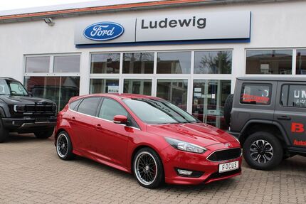 Ford Focus 120.861 km 13.490 &euro; Delligsen 31073