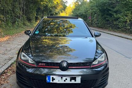 VW Golf 145.000 km 18.290 € Putzbrunn 85640