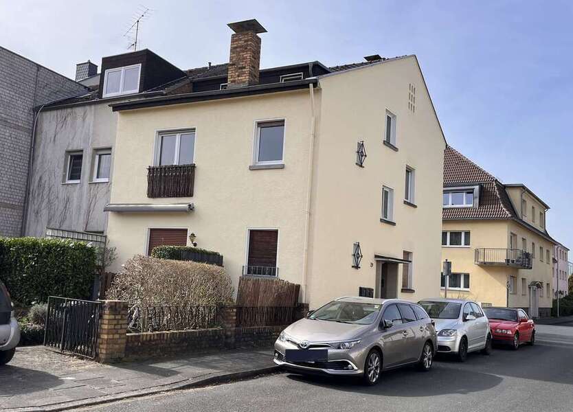 Haus zum Kaufen in Siegburg 398.000 € 145 m²