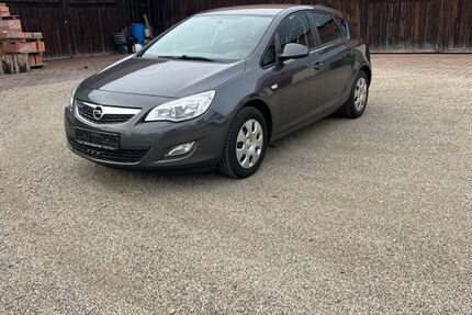 Opel Astra 149.000 km 3.699 € Eltheim 93092