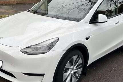 Tesla Model Y 37.800 km 37.900 &euro; Köln 50678