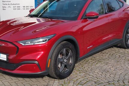 Ford Mustang Mach-E 32.300 km 31.890 &euro; Überlingen 88662