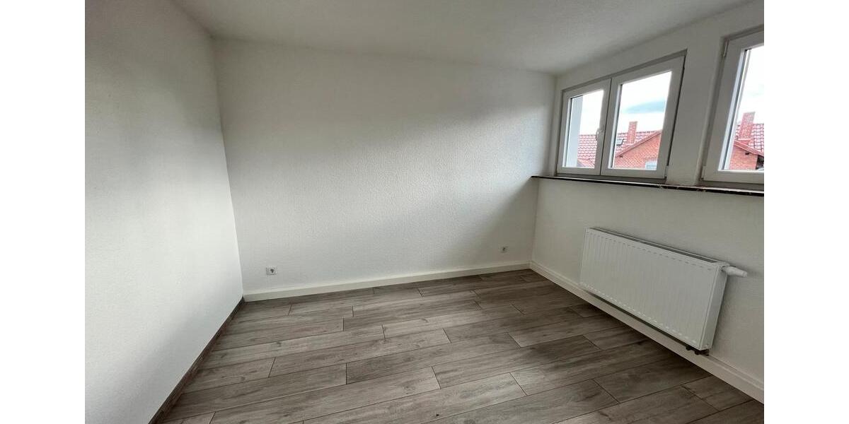 Etagenwohnung Bebra - 4 Zimmer, 80 m&sup2;, 650&euro; | Angebot:26503026