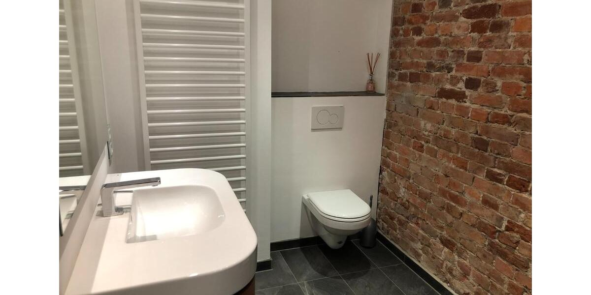 Wunderschönes, großzügiges Haus mit EBK, Sauna, Balkon und Kamin 8 zimmer