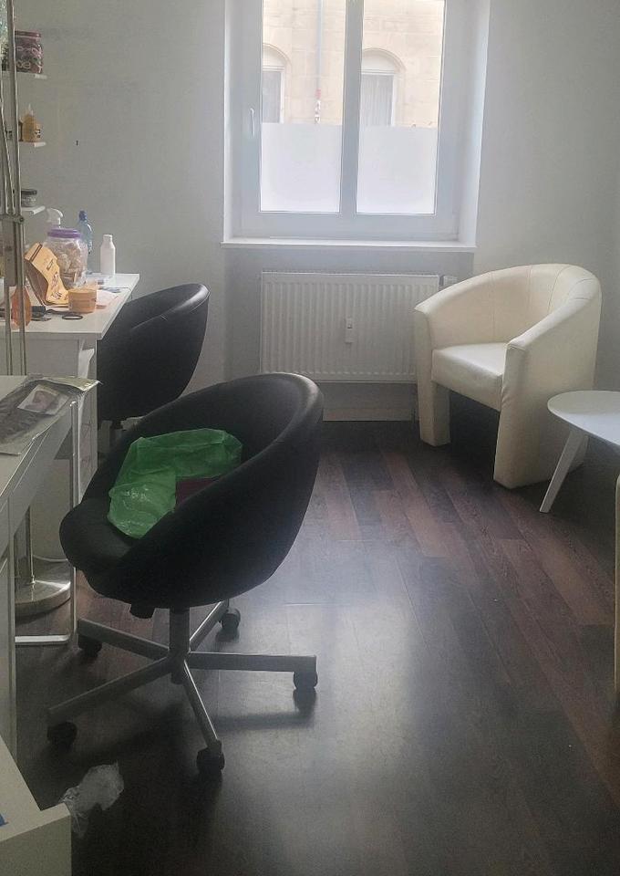 Untermieter Raum für Wimpernstylistin